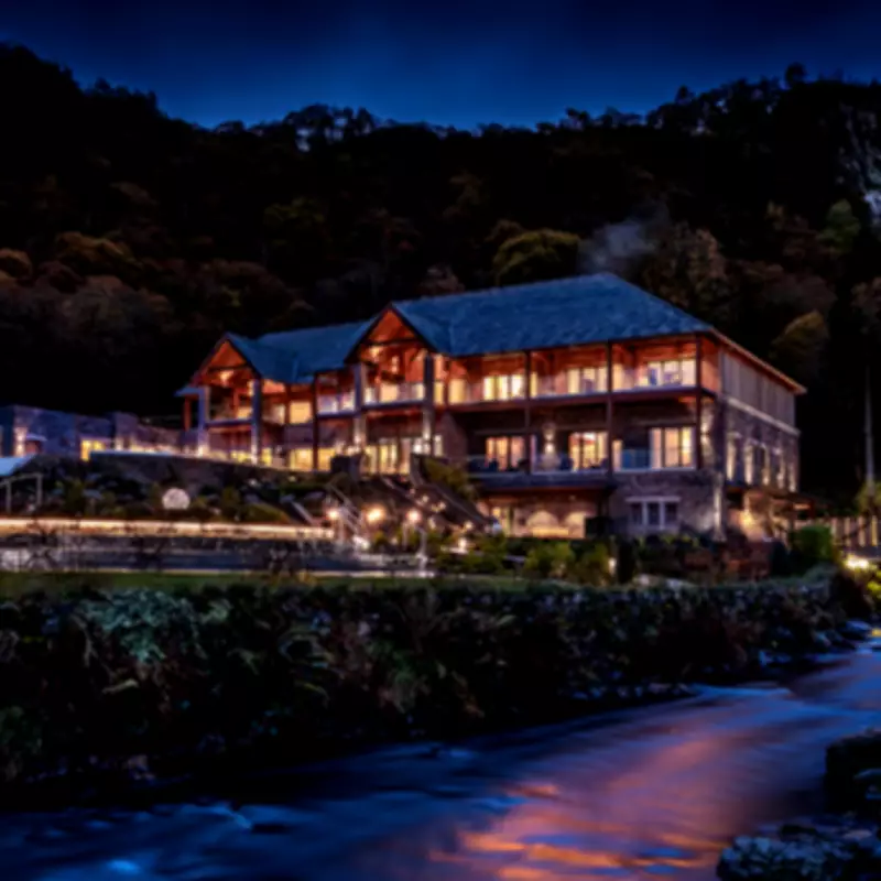 Win a £1,000 Luxury Spa Getaway in the Lake District with KAYAK