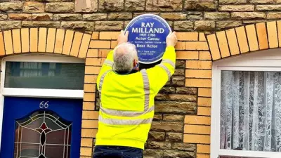 Blue Plaque Honors Neath's Oscar-Winning Actor Ray Milland on Dalton Road