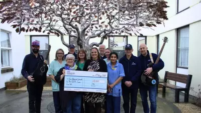 Sea Shantyman Honoured with Music and £7,493 Donation to Cancer Care