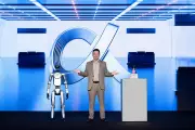 HONOR Unveils Robot Phone and Humanoid Robot at MWC 2026, Expanding AI Ecosystem