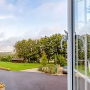 Tranquillity Cottage: A Cotswold Retreat with Hot Tub Just 90 Minutes from Birmingham