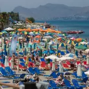 UK Tourists Cancel Holidays to Cyprus, Turkey, Egypt Amid Middle East Conflict