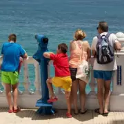 UK Tourists Cancel Holidays to Four Nations, Flock to Spain Amid Global Tensions