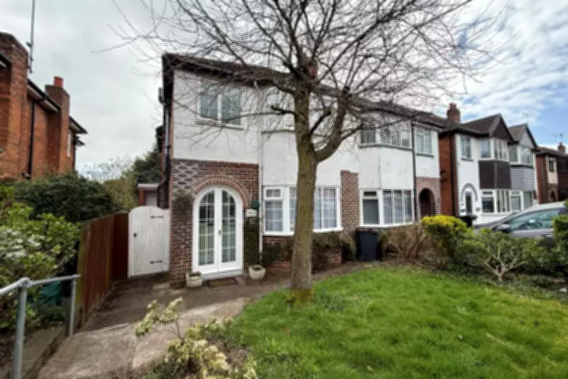 Bargain DIY Family Home in Northfield Heads to Auction in Birmingham