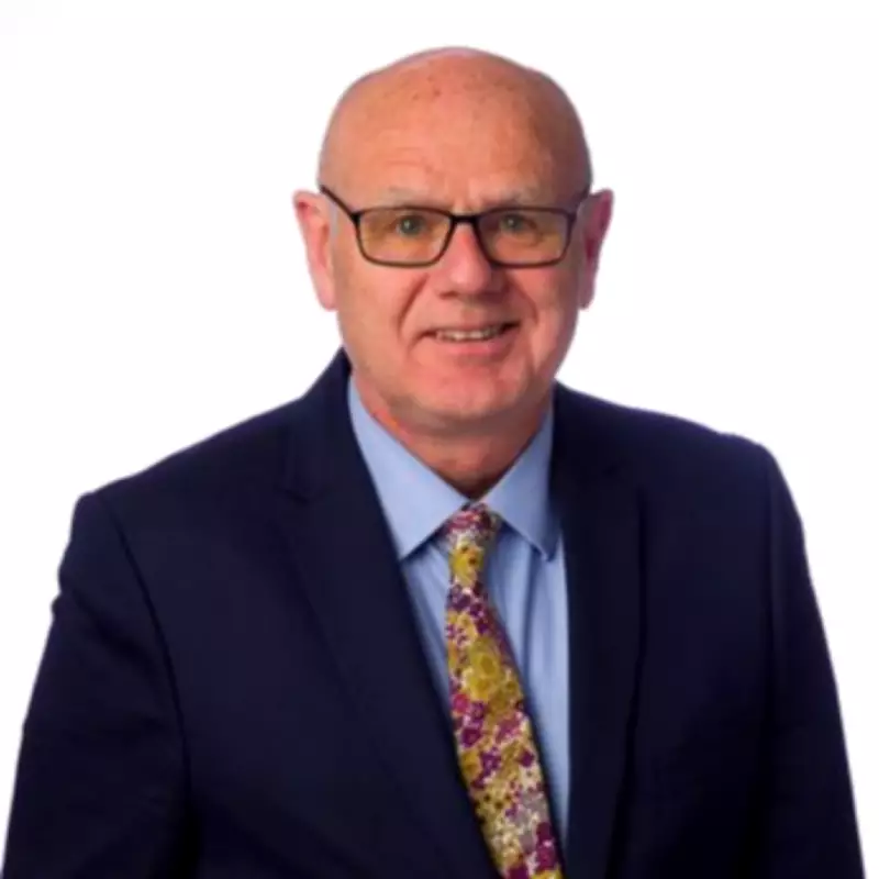 Birmingham Dentist Blames Cheap Sugary Food for Children's Teeth Crisis