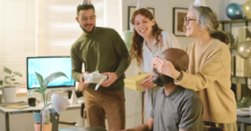 Digital Group Cards Revolutionize Office Celebrations for Hybrid Teams