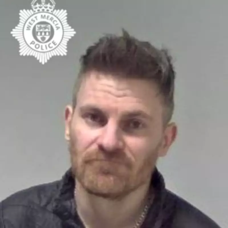 'Disgusting' Paedophile Caught in Snapchat Sting Arranging to Meet Girl, 12