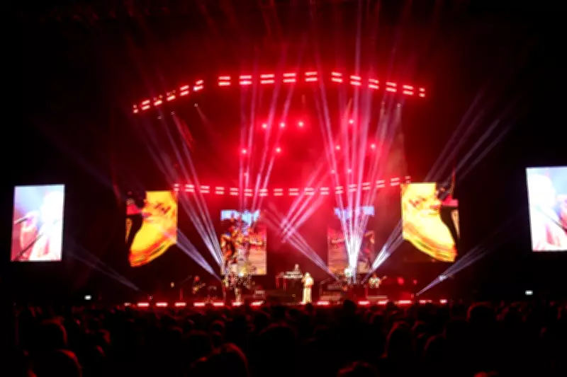 Doves and James Deliver Triumphant Indie Nostalgia in Birmingham — Review