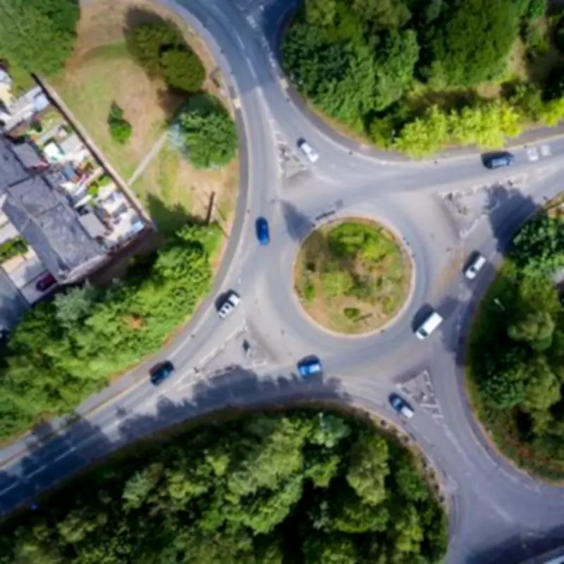 Driving Expert Reveals Common Roundabout Signalling Mistake Many Drivers Make