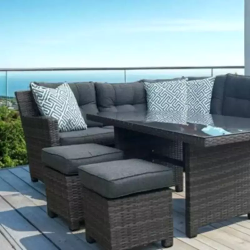 Garden Furniture Centre Offers £500 Discount on Popular Rattan Dining Set
