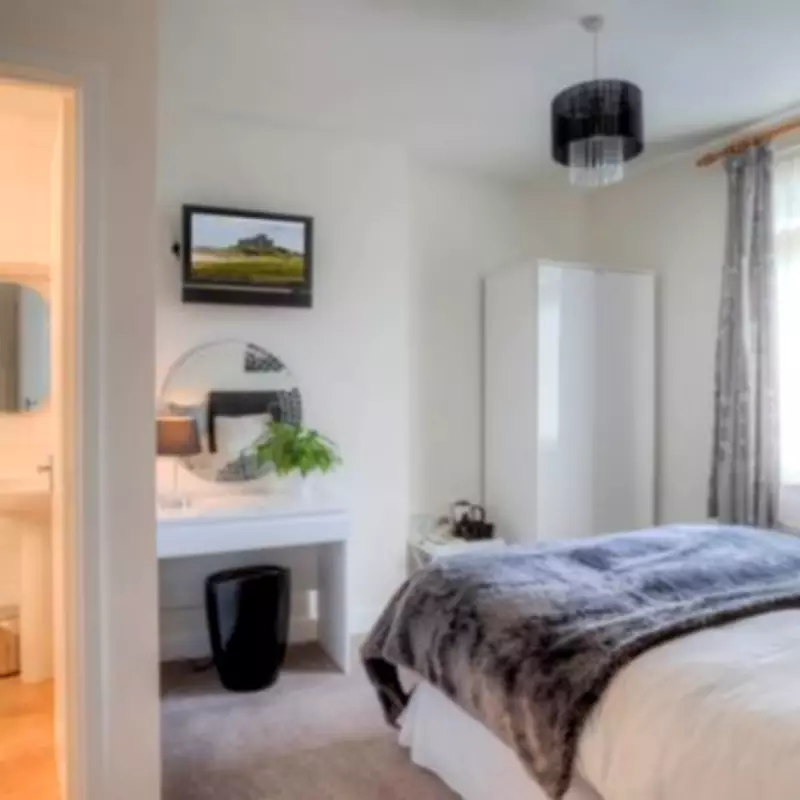 Hotels.com Rewards Programme Unveils Major Update with £100 Cash Bonus for Members