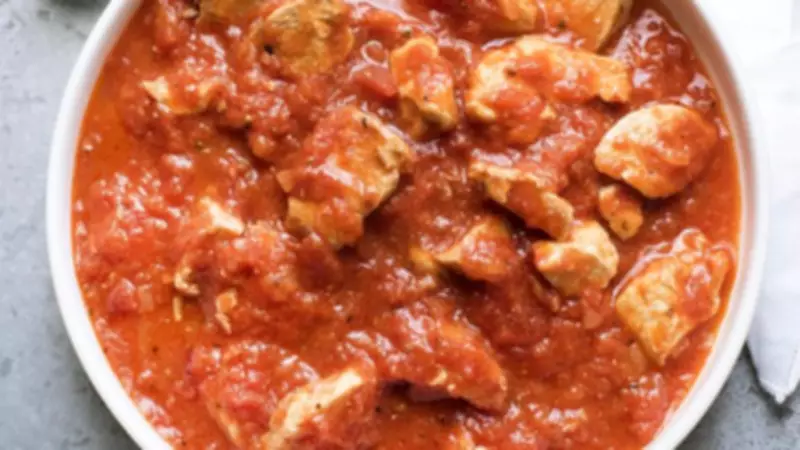 Mary Berry's Quick Chicken Valencia Casserole Recipe in 25 Mins