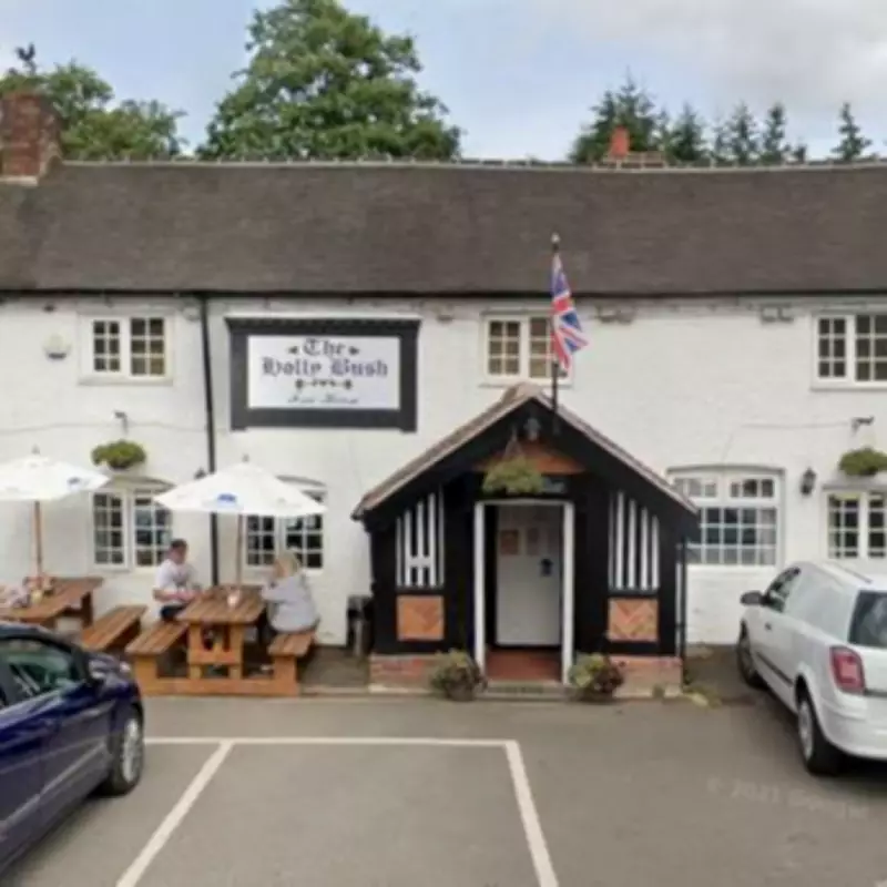 Midlands Pub Overwhelmed by Easter Rush, Wins Customer Support