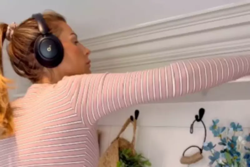 Mrs Hinch's Favourite Noise-Cancelling Headphones Slashed by 44% on Amazon