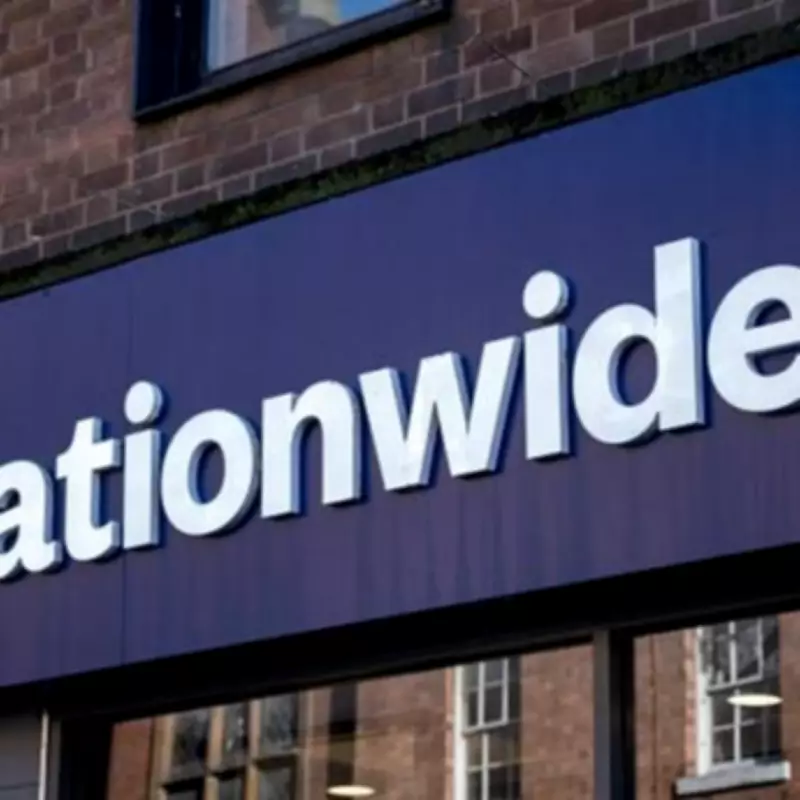 Nationwide cuts mortgage rates and offers £500 cashback for buyers