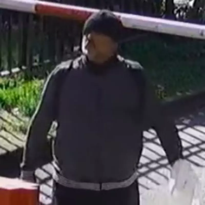 Police seek man after £100s of tools stolen from worker in Birmingham city centre