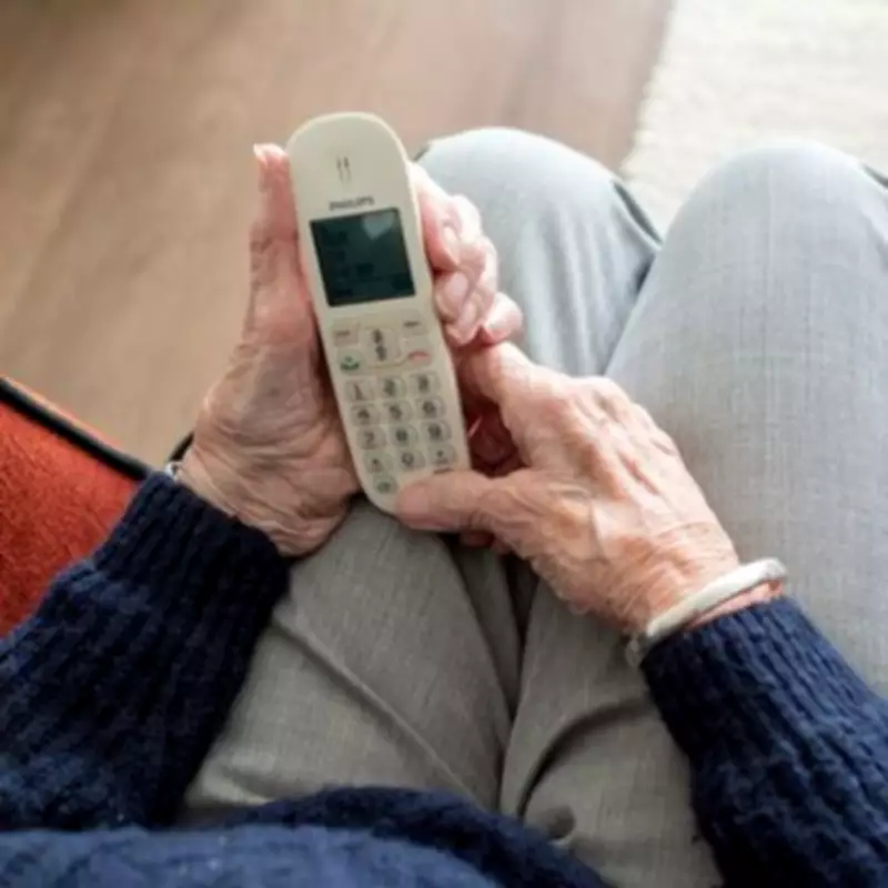 Police Warn of Scammers Targeting Pre-1960s Born Residents in Warwickshire
