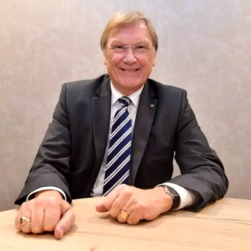 Solihull Council Shake-Up: Former Leaders Courts and Sleigh Step Down