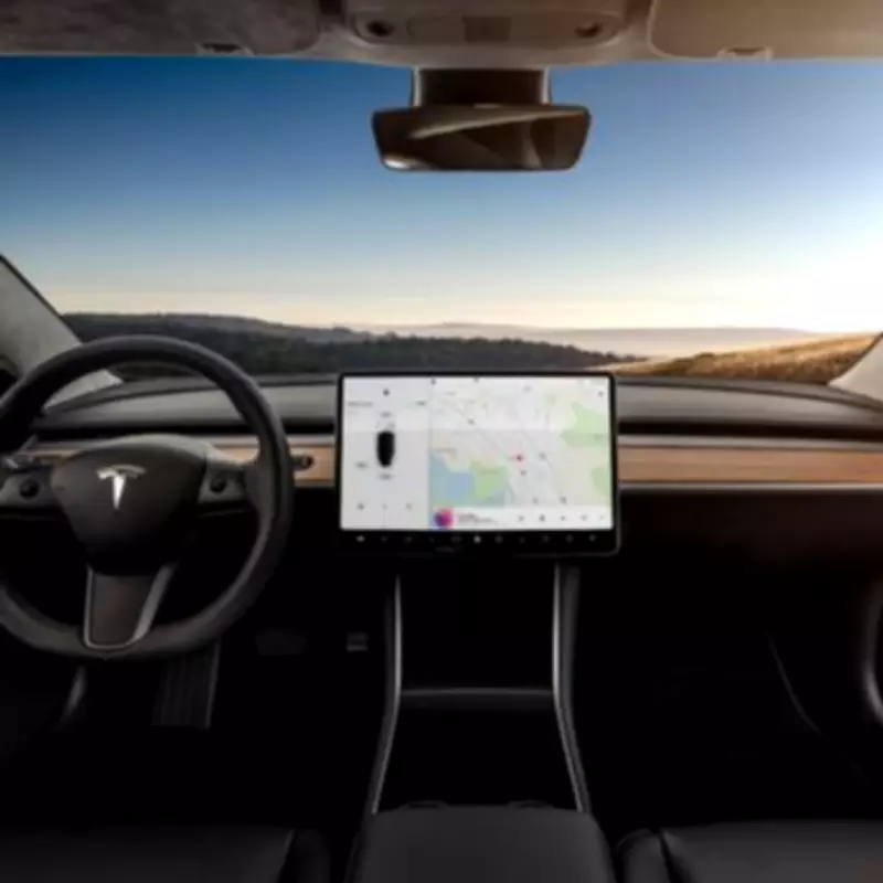 Survey: Nearly Half of UK Drivers Find Touchscreen Dashboards Distracting