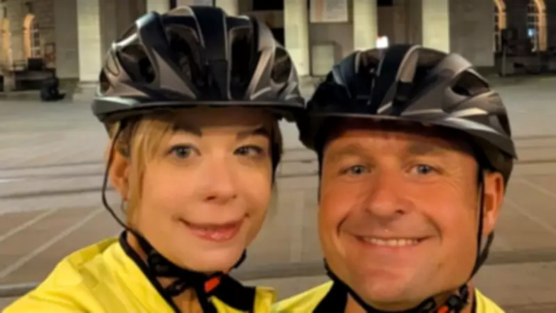 Tandem Duo's Epic UK Ride to Honor Grandparents and Support Hospice