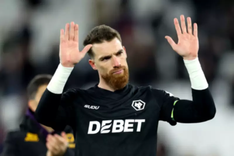 Wolves' Jose Sa faces late fitness test ahead of Tottenham clash