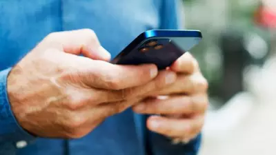 Small Mobile Networks Outperform Big Four in Service and Price Survey