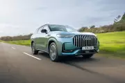 JAECOO 8 Launch: Luxury Plug-In Hybrid SUV Starts at £45,500