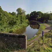 Knifeman with Birmingham Accent Steals Bikes from Teens on Canal Path