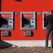 Santander Issues Update on £829 Payouts Amid Profit Slump
