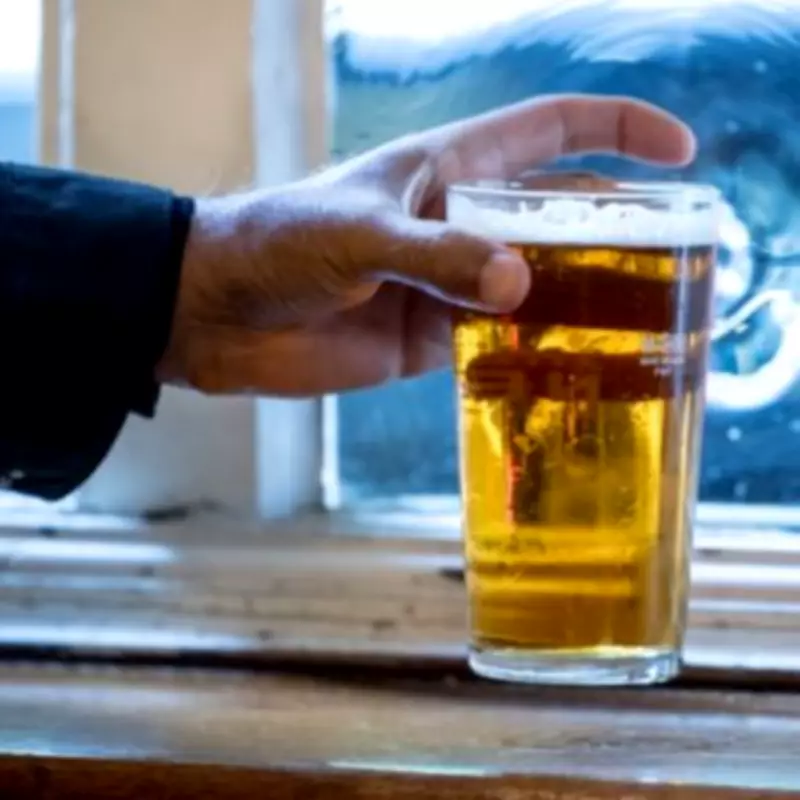 2,400 Pubs Shut Down as UK Households Face £10 Pint