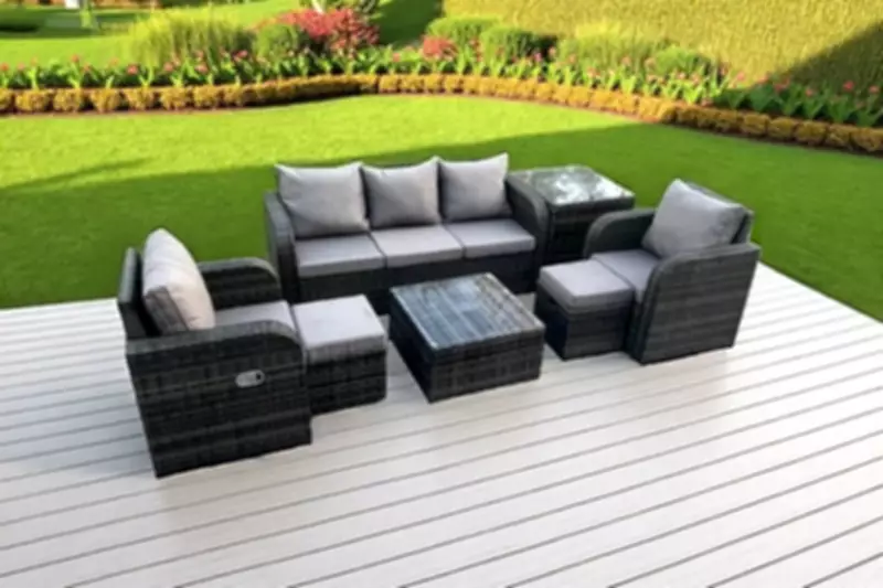 7-Seater Rattan Garden Furniture Set Drops to £579 on Wowcher