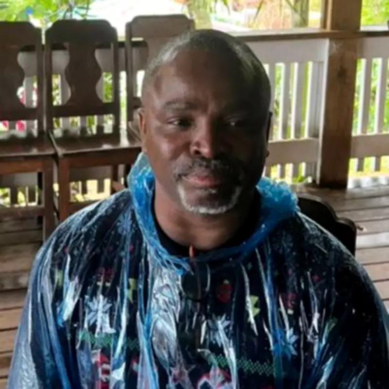 Dad Who Abducted Son Mistakenly Released from Prison and Remains at Large