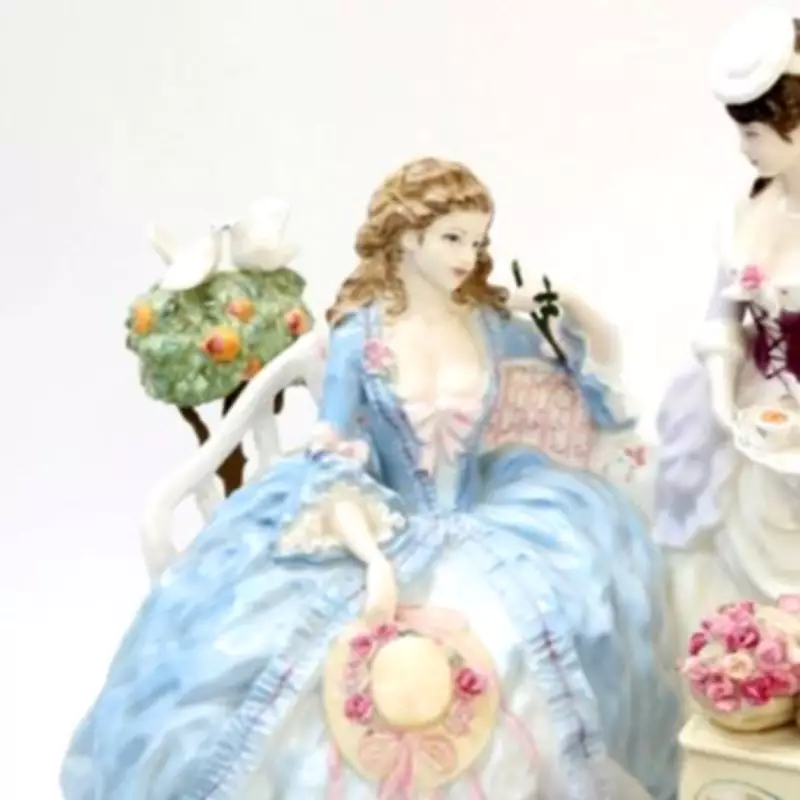 Damaged Hyacinth Bucket Figurine Sells for £1,300 at Auction