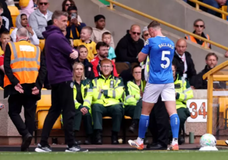 Ex-ref chief calls for Premier League hair-pull rule change