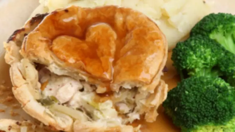 Food Experts Reveal Their Favourite Savoury Pie Fillings for Comfort
