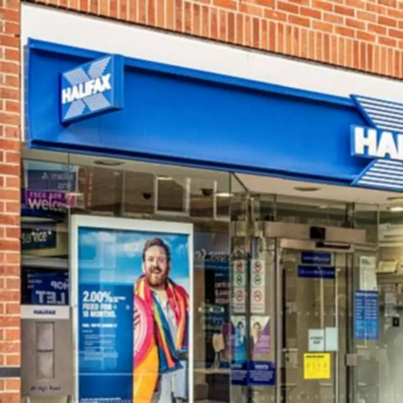 Halifax Reports £296 Drop in Average UK House Prices in April