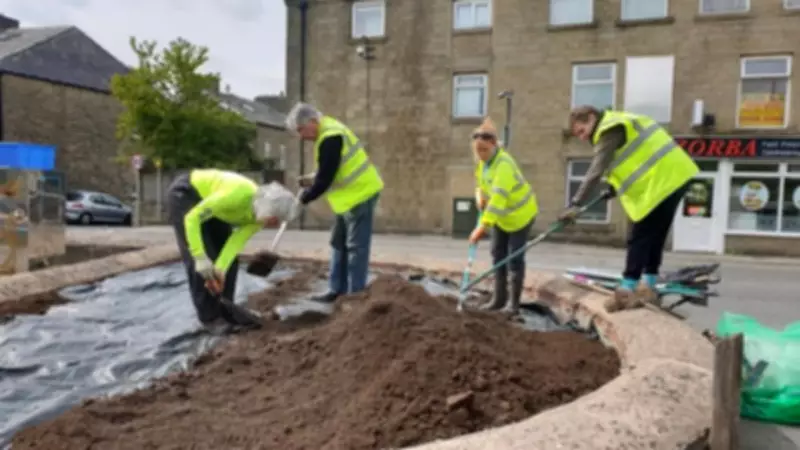 Haslingden Civic Pride Volunteers Join Forces with Rossendale Group