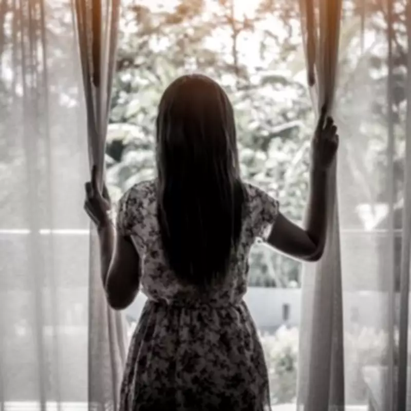 Midlands Residents Told to Close Curtains as Temperatures Soar