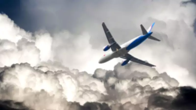 Pilot Explains Why Turbulence Is Usually Harmless and How to Avoid It