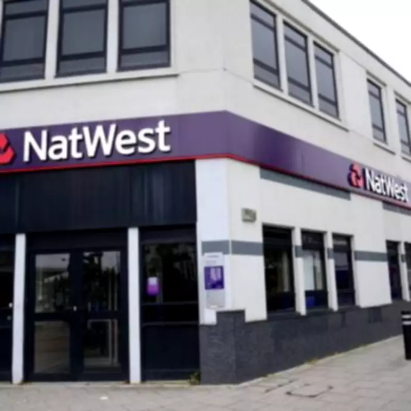 Santander, NatWest, Lloyds, Halifax Closing 52 Bank Branches by End of May