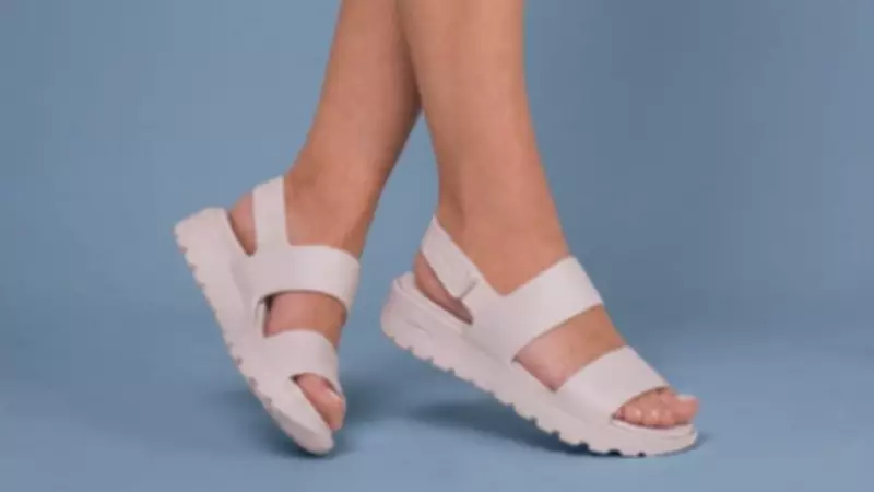 Snag Skechers Arch Fit Sandals for £18 at M&S with TopCashback Deal