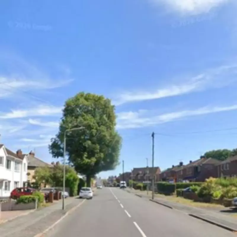 Suspicious Bag on Bus Forces Closure of Tettenhall Wood Road