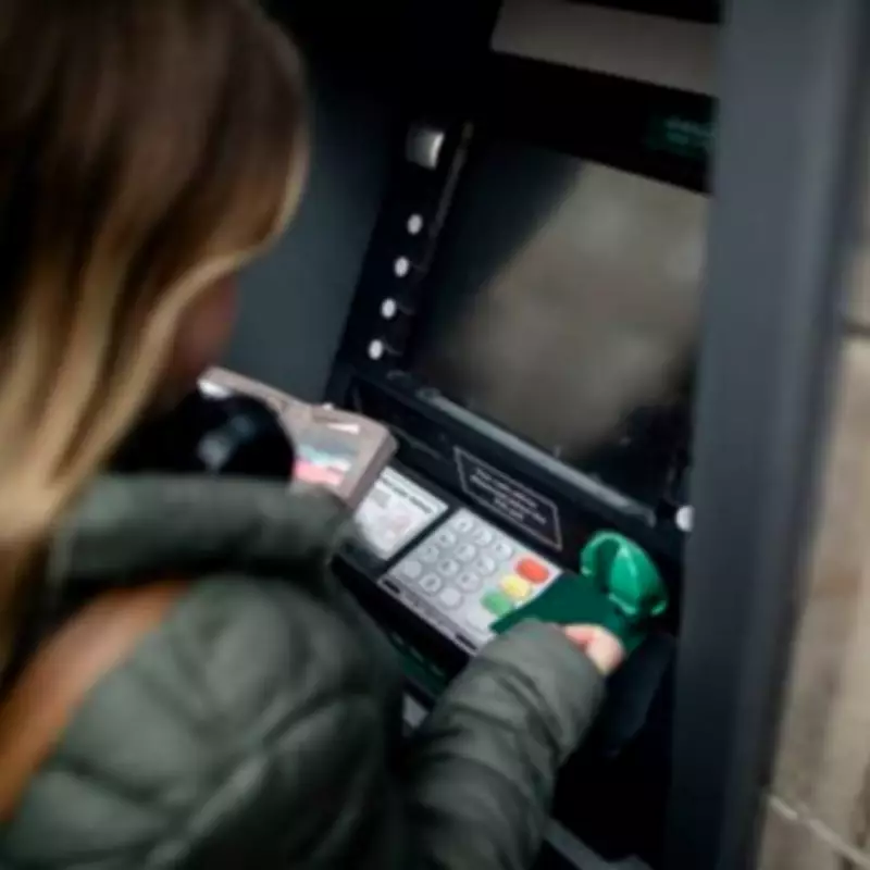 UK Households Rush to Switch Bank Accounts to Nationwide, Barclays, Lloyds