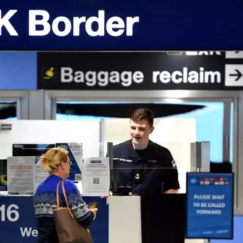 UK net migration falls to 171,000, lowest level since 2012