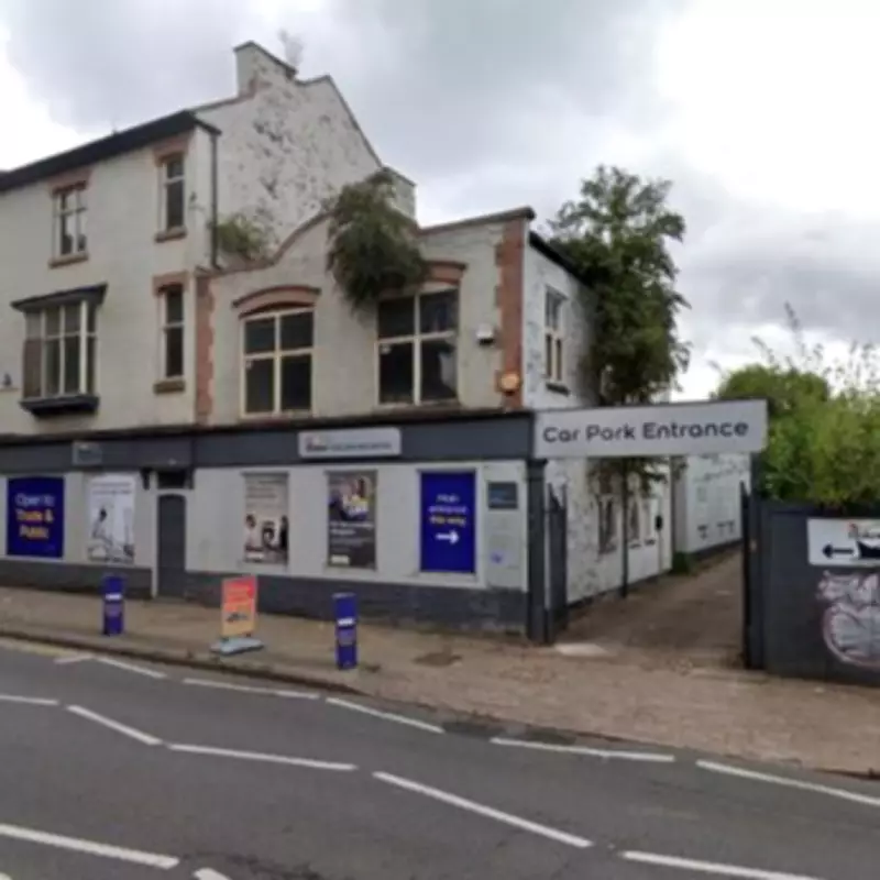 Wolverhampton Paint Shop to Be Converted into New Flats and Repaired