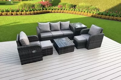 7-Seater Rattan Garden Furniture Set Drops to £579 on Wowcher
