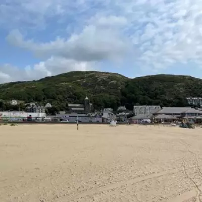 Birmingham man arrested after man found dead at Barmouth beach