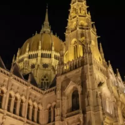 FCDO Warns UK Tourists Traveling to Budapest for Champions League Final
