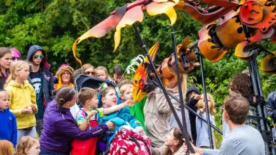 Nottingham Puppet Festival Returns with Giant Puppets and Magic