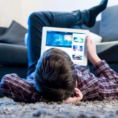West Midlands Backs Social Media Ban for Under-16s, Poll Shows